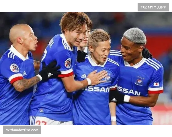 日职联焦点战:植中朝日天野纯破门 横滨水手三球完胜广岛三箭